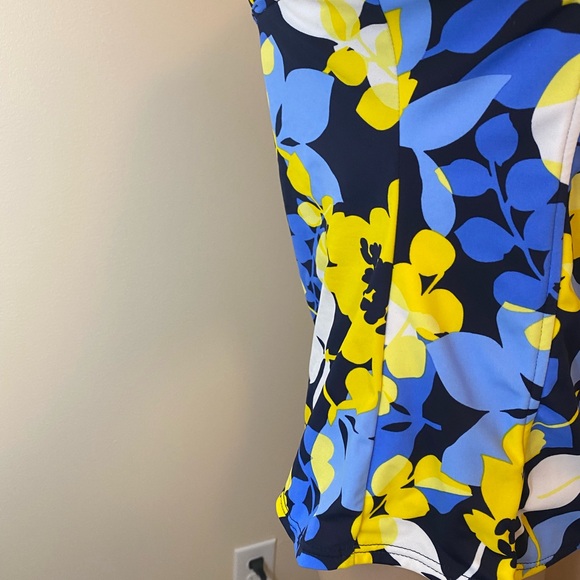 Caribbean Joe Blue and Yellow Floral Tankini Top only - Picture 9 of 11